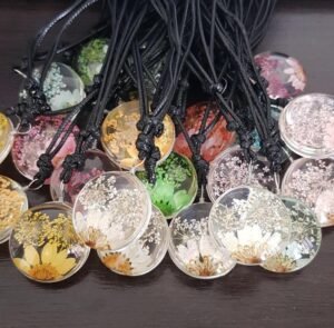 28.51 COLAR FLORES DO JARDIM