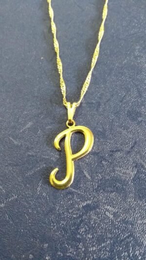 25.4 COLAR FOLHEADO LETRA P