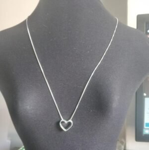 218.5 - COLAR DE PRATA CORAÇÃO VAZADO