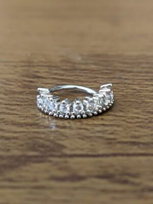 11.34 PIERCING CRAVEJADO COM PONTINHAS