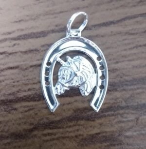 212.128 - PINGENTE DE PRATA FERRADURA