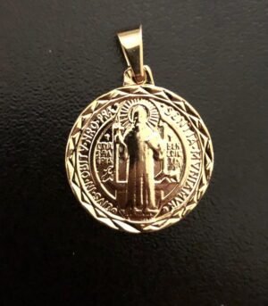 208.175 - PINGENTE BANHADO MEDALHA SAO BENTO 10 ML 4.5G