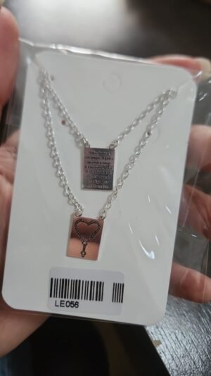 141.34 - ESCAPULARIO DE PRATA SEJA FORTE E CORAJOSO