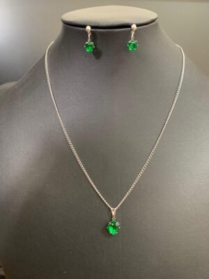 302.14- CONJUNTO DE AÇO COLAR E BRINCO CORAÇAO VERDE