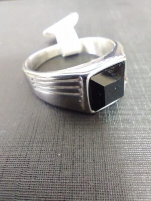 44.177- ANEL DESIGN PEDRA METADE RISCADO