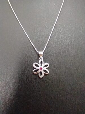 218.42 - COLAR DE PRATA FLOR CRAVEJADA