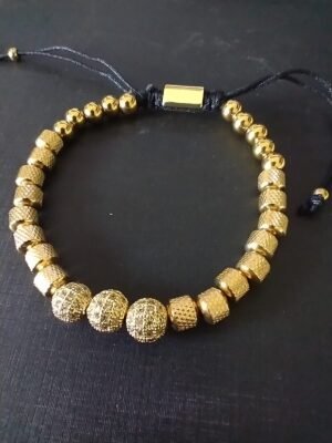 184.22 - PULSEIRA DE BOLINHAS CRAVEJADAS