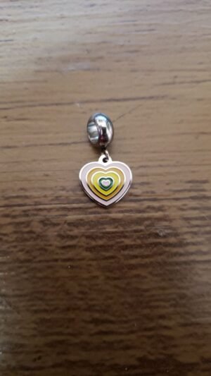 180.153 - BERLOQUE DE AÇO CORAÇÃO MULTICOLOR