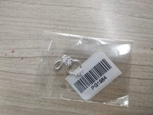 212.229 - PINGENTE DE PRATA CORAÇÃO COM BRILHOS