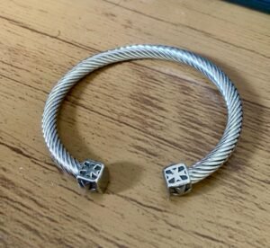 231.51 - BRACELETE AÇO CRUZ DE MALTA