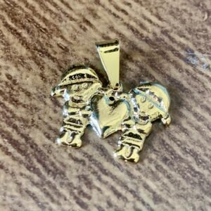 208.220 - PINGENTE BANHADO A OURO 18K IRMÃOS DO CORAÇÃO
