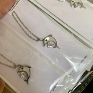 245.67 - COLAR DE AÇO GOLFINHO CORAÇÃO ZIRCONIA