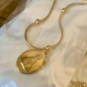 229.211 - COLAR DE AÇO ELO RATO BOLINHAS COM PINGENTE DE NOSSA SENHORA