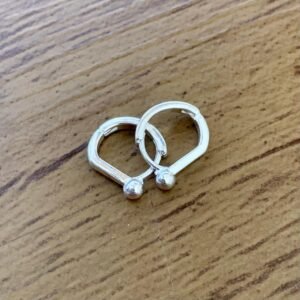 230.15 - ARGOLA BANHADA A PRATA COM BOLINHA