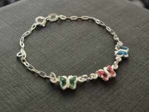 250.13 - PULSEIRA DE PRATA INFANTIL BORBOLETAS COLORIDAS